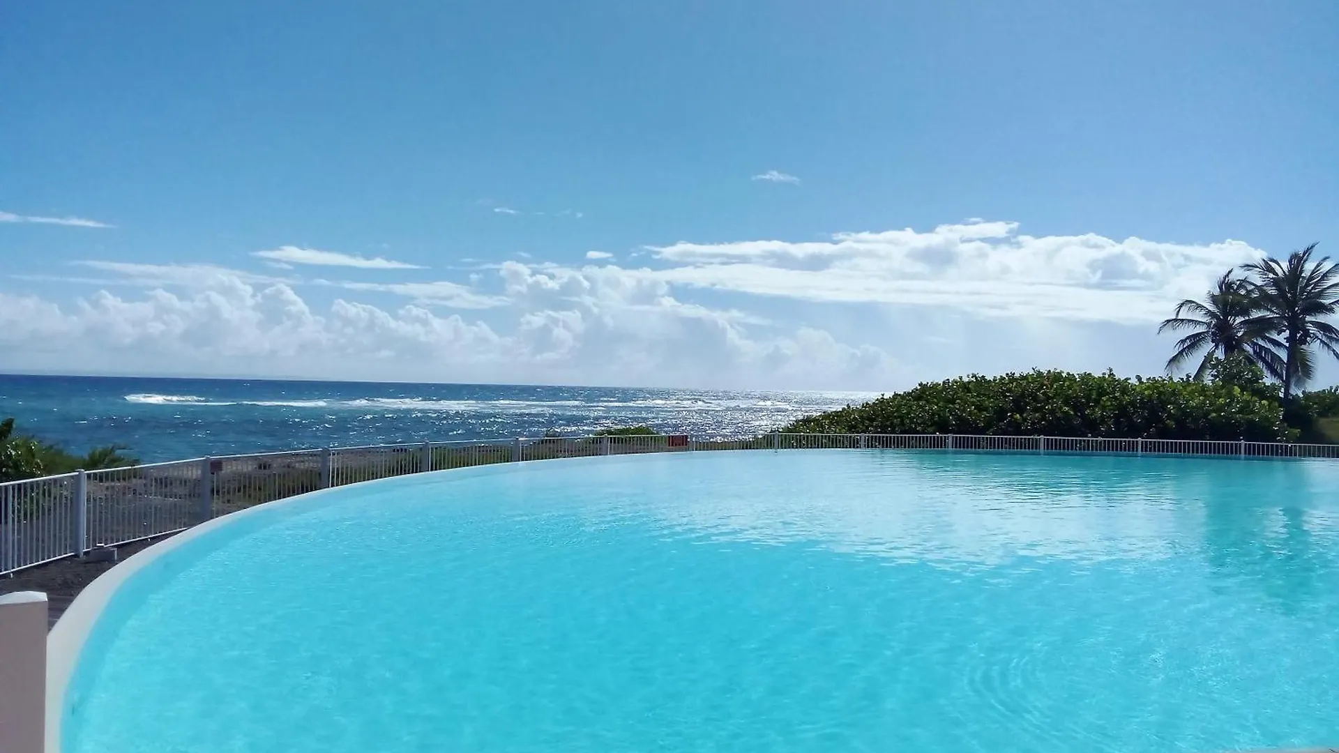 アパート Appartement Face A La Mer Et Plage A L'Anse Des Rochers Guadeloupe サン・フランソワ